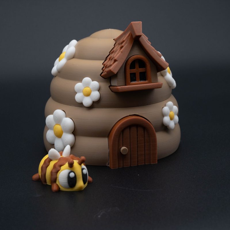 Beehive & Articulated Bee's set - Image 2